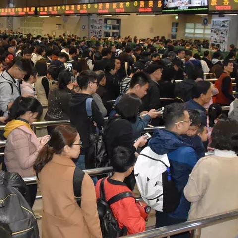 揭发:2025新澳门期期准同新奥今天最新准确资料,留心欺诈的手段,明晰解答、解释与落实